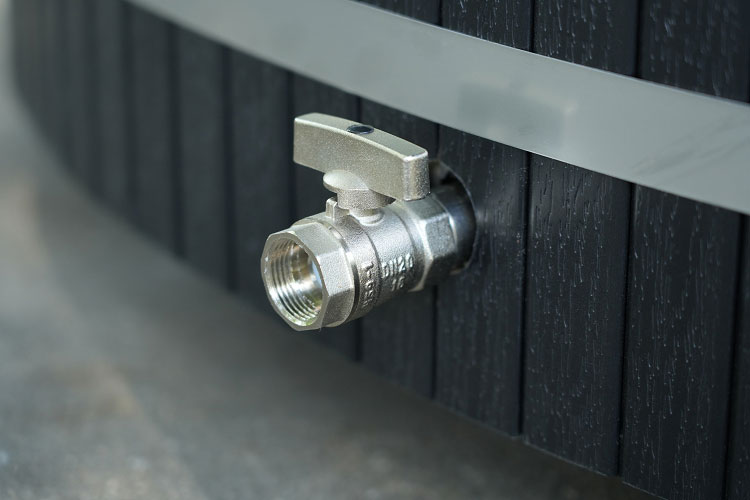 Oval Cold Plunge with Stainless-Steel Tub