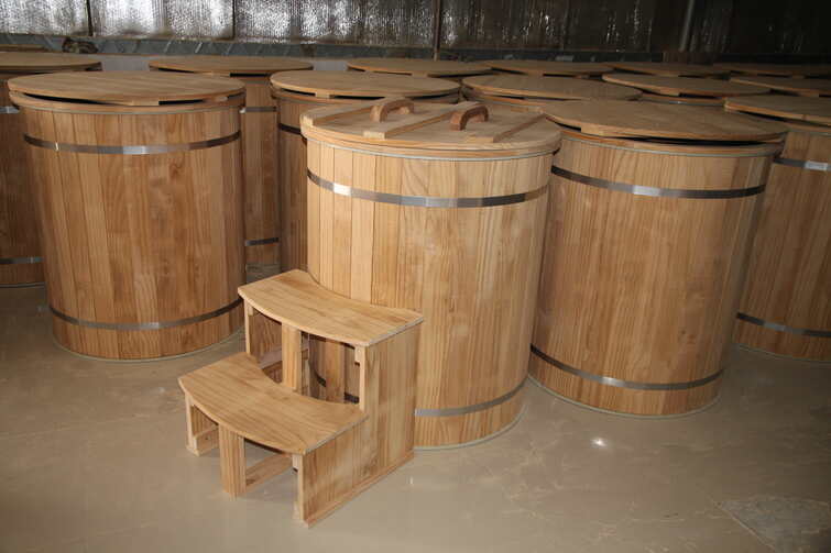 Thermo New Zealand Pine Ice Bath with PP Liner